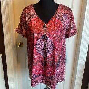 Bandana Print Women’s V-Neck Top Sz XL NWOT
